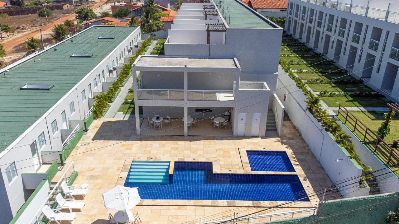 Beach Townhouses #C21 - Com Jacuzzi Por Carpediem Акірас Екстер'єр фото
